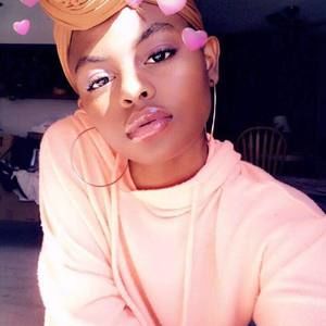 Meet your Posher, Nahfia